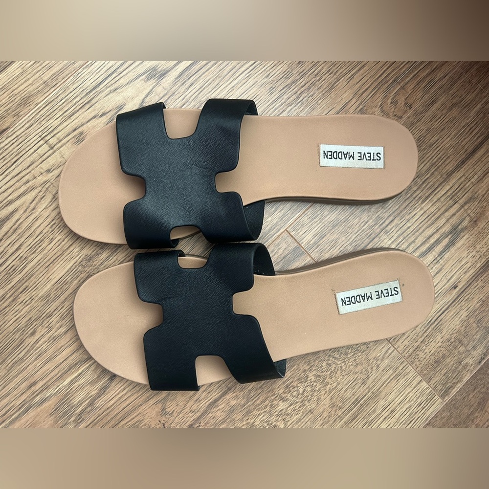 Steve Madden Haylo Black Slide Leather Sandals size 9